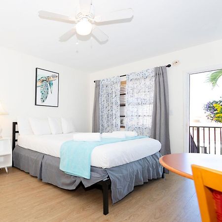 Tropic Isle Hotel & Apartment Hollywood Esterno foto