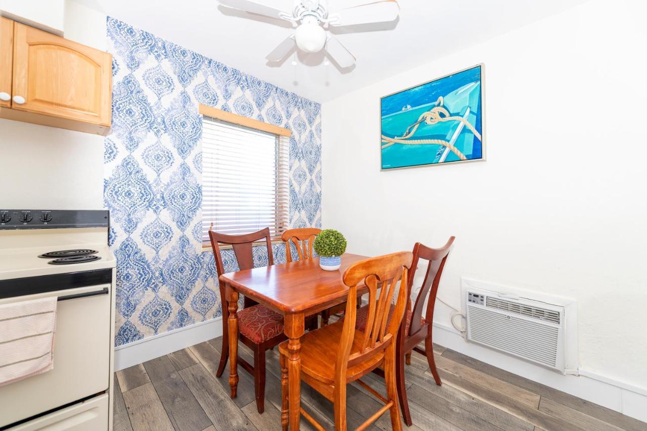 Tropic Isle Hotel & Apartment Hollywood Esterno foto