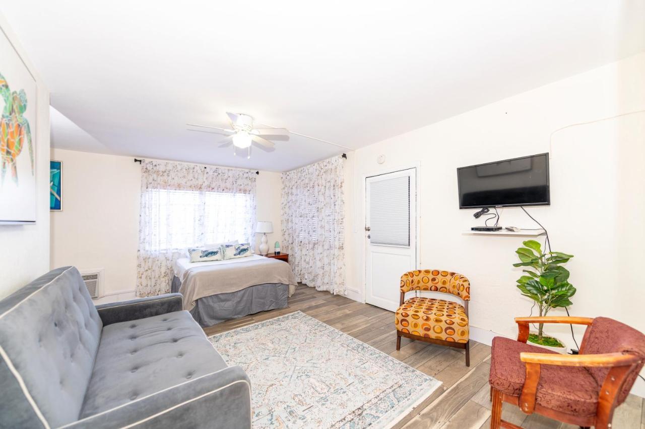 Tropic Isle Hotel & Apartment Hollywood Esterno foto