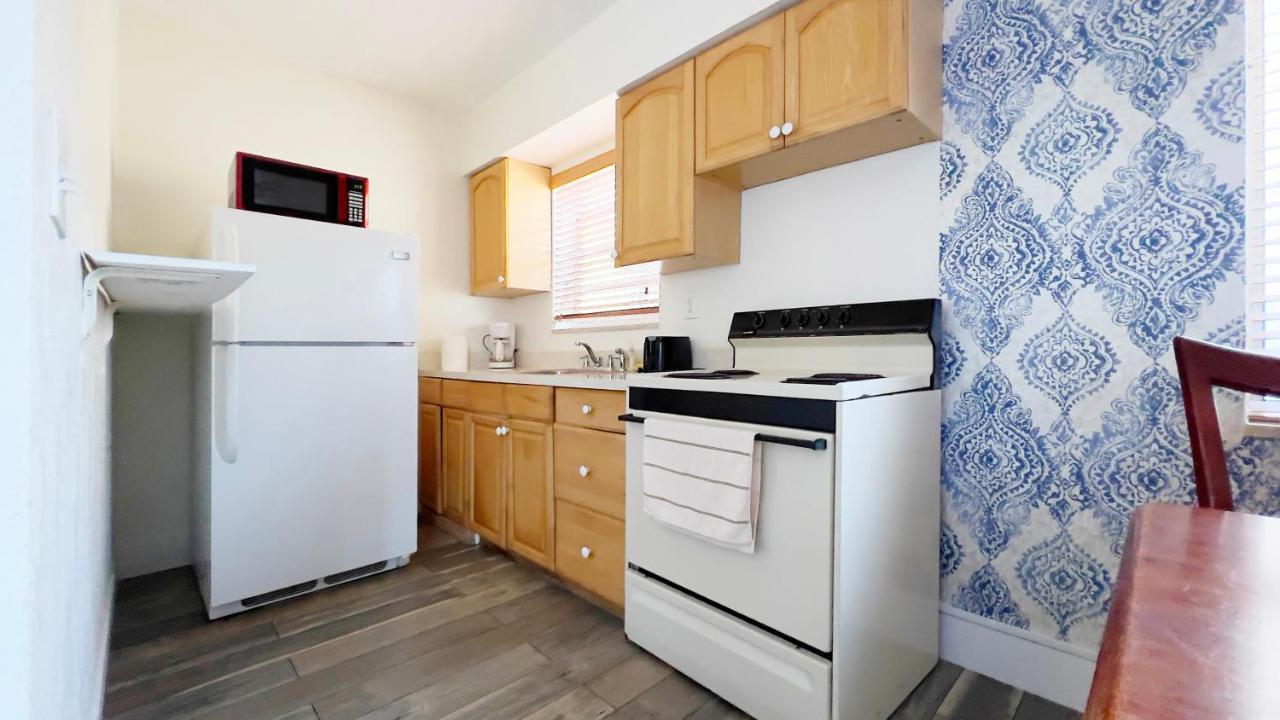 Tropic Isle Hotel & Apartment Hollywood Esterno foto
