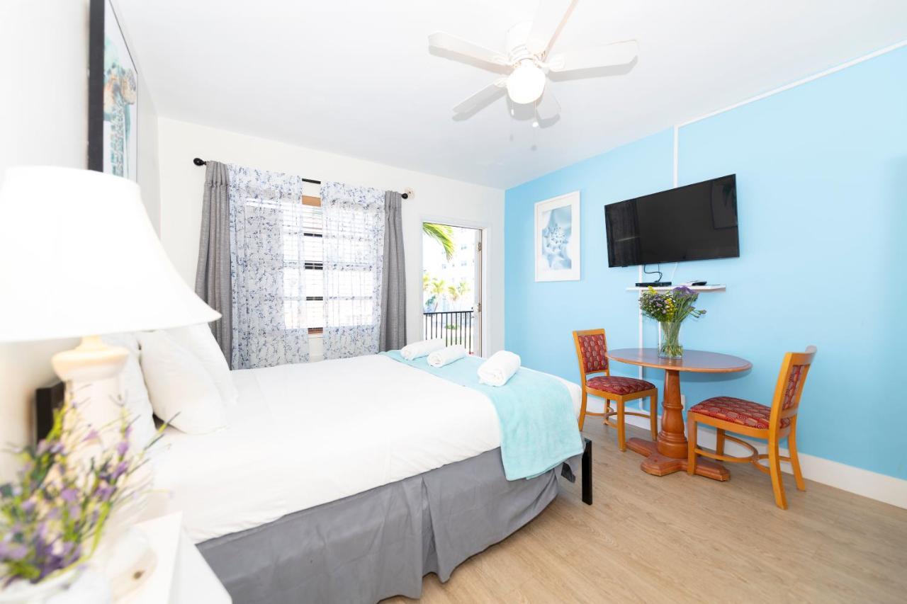 Tropic Isle Hotel & Apartment Hollywood Esterno foto