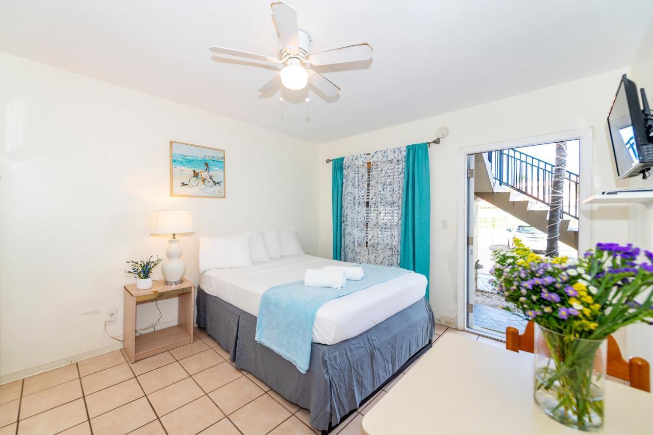 Tropic Isle Hotel & Apartment Hollywood Esterno foto